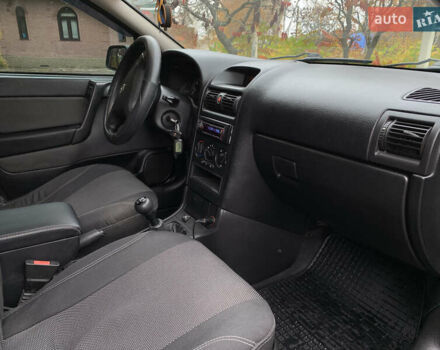 Опель Астра 2008 у Червоноград на Automoto.ua Сірий Опель Астра, об'ємом двигуна 1.6 л та пробігом 193 тис. км за 5300 $, фото 11 на Automoto.ua