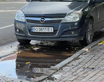 Серый Опель Астра, объемом двигателя 1.8 л и пробегом 201 тыс. км за 4800 $, фото 3 на Automoto.ua