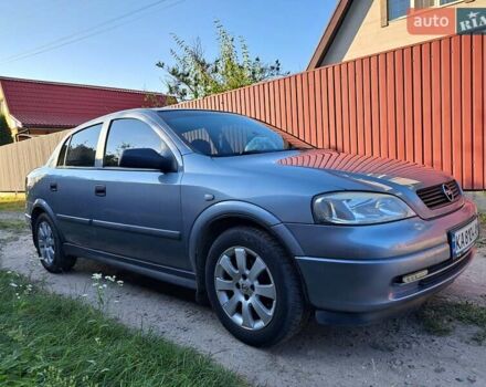 Сірий Опель Астра, об'ємом двигуна 1.4 л та пробігом 230 тис. км за 3900 $, фото 3 на Automoto.ua