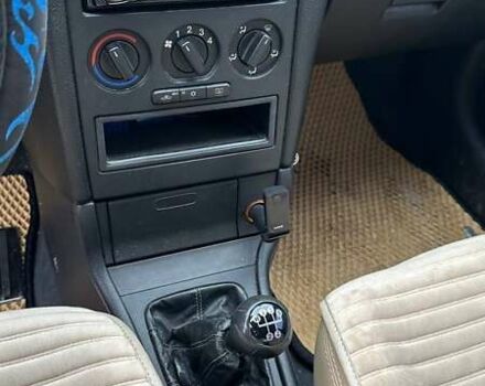 Серый Опель Астра, объемом двигателя 1.6 л и пробегом 179 тыс. км за 4000 $, фото 22 на Automoto.ua