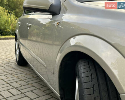 Серый Опель Астра, объемом двигателя 1.6 л и пробегом 203 тыс. км за 6000 $, фото 8 на Automoto.ua