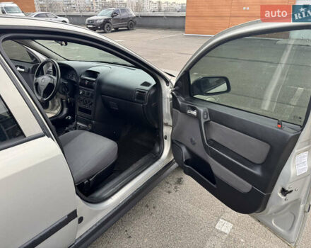 Серый Опель Астра, объемом двигателя 1.4 л и пробегом 200 тыс. км за 4200 $, фото 14 на Automoto.ua