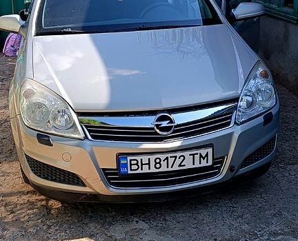 Серый Опель Астра, объемом двигателя 1.7 л и пробегом 0 тыс. км за 5800 $, фото 2 на Automoto.ua