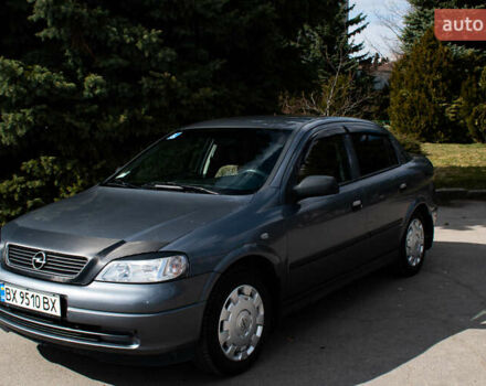 Серый Опель Астра, объемом двигателя 1.4 л и пробегом 150 тыс. км за 8000 $, фото 6 на Automoto.ua