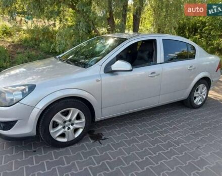 Сірий Опель Астра, об'ємом двигуна 1.6 л та пробігом 246 тис. км за 7500 $, фото 2 на Automoto.ua