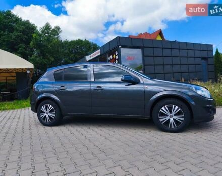 Серый Опель Астра, объемом двигателя 1.7 л и пробегом 340 тыс. км за 5500 $, фото 5 на Automoto.ua