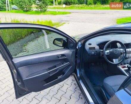 Серый Опель Астра, объемом двигателя 1.7 л и пробегом 340 тыс. км за 5500 $, фото 14 на Automoto.ua