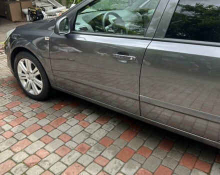 Сірий Опель Астра, об'ємом двигуна 1.7 л та пробігом 275 тис. км за 5900 $, фото 4 на Automoto.ua