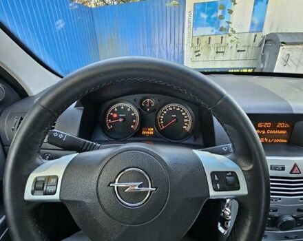 Опель Астра 2011 в Хмельницком на Automoto.ua Серый Опель Астра, объемом двигателя 1.6 л и пробегом 224 тыс. км за 5900 $, фото 8 на Automoto.ua