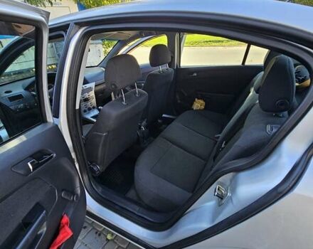 Опель Астра 2011 в Хмельницком на Automoto.ua Серый Опель Астра, объемом двигателя 1.6 л и пробегом 224 тыс. км за 5900 $, фото 10 на Automoto.ua