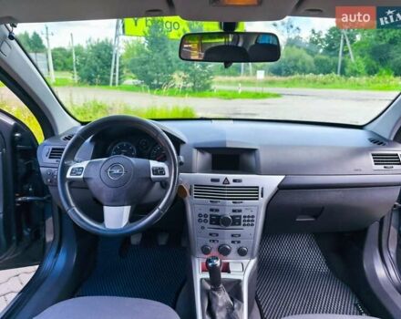 Серый Опель Астра, объемом двигателя 1.7 л и пробегом 340 тыс. км за 5500 $, фото 15 на Automoto.ua