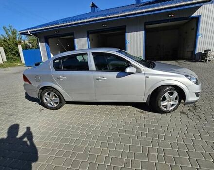 Опель Астра 2011 в Хмельницком на Automoto.ua Серый Опель Астра, объемом двигателя 1.6 л и пробегом 224 тыс. км за 5900 $, фото 2 на Automoto.ua