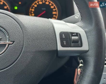 Серый Опель Астра, объемом двигателя 1.6 л и пробегом 280 тыс. км за 4990 $, фото 17 на Automoto.ua