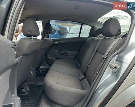 Серый Опель Астра, объемом двигателя 1.6 л и пробегом 280 тыс. км за 4990 $, фото 9 на Automoto.ua