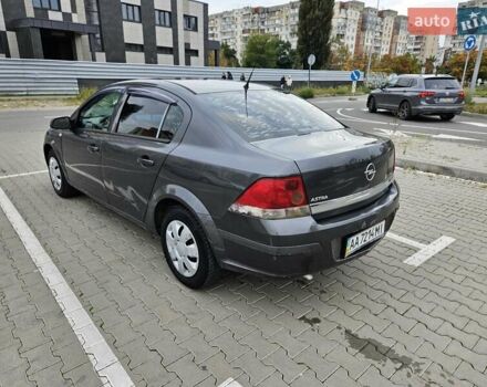 Опель Астра 2012 в Киеве на Automoto.ua Серый Опель Астра, объемом двигателя 1.6 л и пробегом 256 тыс. км за 5500 $, фото 2 на Automoto.ua