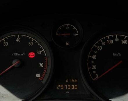 Серый Опель Астра, объемом двигателя 1.6 л и пробегом 257 тыс. км за 5500 $, фото 5 на Automoto.ua