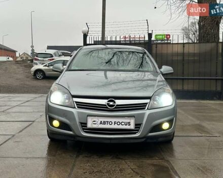 Серый Опель Астра, объемом двигателя 1.6 л и пробегом 280 тыс. км за 4990 $, фото 1 на Automoto.ua
