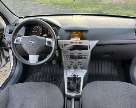 Опель Астра 2012 в Козельце на Automoto.ua Серый Опель Астра, объемом двигателя 1.6 л и пробегом 190 тыс. км за 6300 $, фото 8 на Automoto.ua