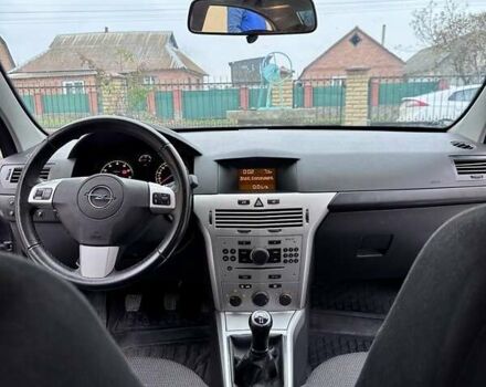 Сірий Опель Астра, об'ємом двигуна 1.6 л та пробігом 77 тис. км за 6800 $, фото 23 на Automoto.ua