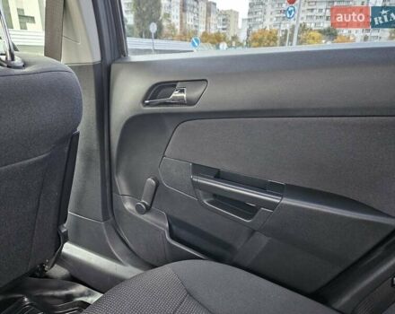 Опель Астра 2012 в Киеве на Automoto.ua Серый Опель Астра, объемом двигателя 1.6 л и пробегом 256 тыс. км за 5500 $, фото 11 на Automoto.ua