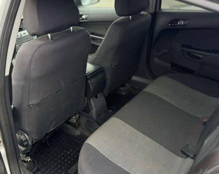 Серый Опель Астра, объемом двигателя 1.6 л и пробегом 257 тыс. км за 5500 $, фото 11 на Automoto.ua