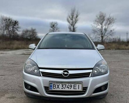 Серый Опель Астра, объемом двигателя 1.6 л и пробегом 257 тыс. км за 5500 $, фото 1 на Automoto.ua