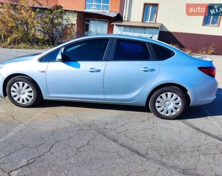 Серый Опель Астра, объемом двигателя 1.6 л и пробегом 229 тыс. км за 8300 $, фото 3 на Automoto.ua