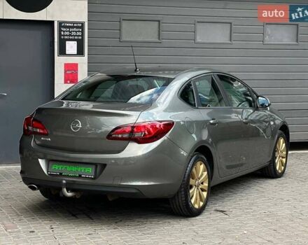Серый Опель Астра, объемом двигателя 1.4 л и пробегом 92 тыс. км за 11900 $, фото 5 на Automoto.ua