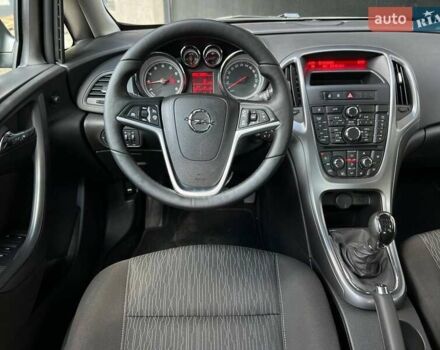 Серый Опель Астра, объемом двигателя 1.4 л и пробегом 92 тыс. км за 11900 $, фото 14 на Automoto.ua