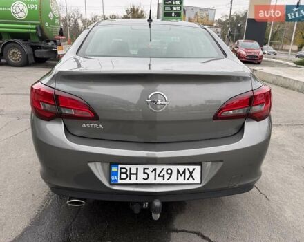 Серый Опель Астра, объемом двигателя 1.4 л и пробегом 92 тыс. км за 10999 $, фото 5 на Automoto.ua