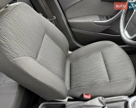 Серый Опель Астра, объемом двигателя 1.4 л и пробегом 92 тыс. км за 10999 $, фото 19 на Automoto.ua