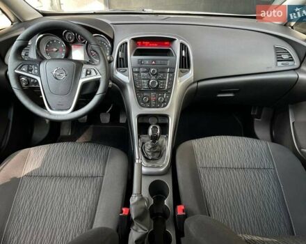 Серый Опель Астра, объемом двигателя 1.4 л и пробегом 92 тыс. км за 11900 $, фото 13 на Automoto.ua