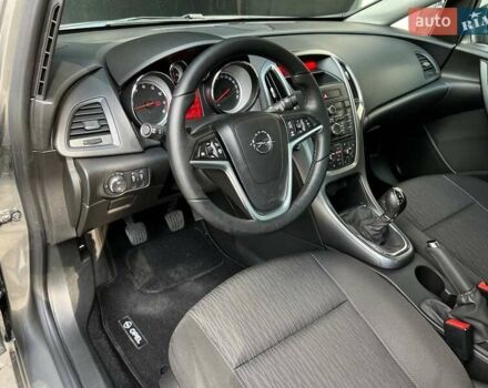 Серый Опель Астра, объемом двигателя 1.4 л и пробегом 92 тыс. км за 11900 $, фото 11 на Automoto.ua