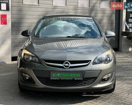 Серый Опель Астра, объемом двигателя 1.4 л и пробегом 92 тыс. км за 11900 $, фото 2 на Automoto.ua