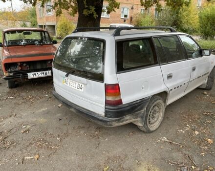 Серый Опель Астра, объемом двигателя 1.4 л и пробегом 350 тыс. км за 1200 $, фото 4 на Automoto.ua