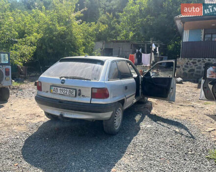 Серый Опель Астра, объемом двигателя 1.6 л и пробегом 100 тыс. км за 1100 $, фото 3 на Automoto.ua