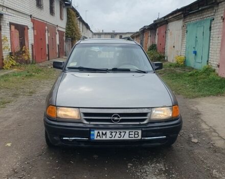 Опель Астра 1993 в Житомире на Automoto.ua Серый Опель Астра, объемом двигателя 1.4 л и пробегом 300 тыс. км за 1350 $, фото 7 на Automoto.ua