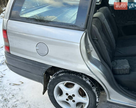 Серый Опель Астра, объемом двигателя 1.6 л и пробегом 295 тыс. км за 2350 $, фото 31 на Automoto.ua