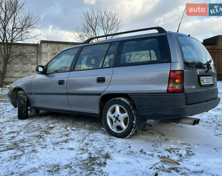 Серый Опель Астра, объемом двигателя 1.6 л и пробегом 295 тыс. км за 2350 $, фото 3 на Automoto.ua