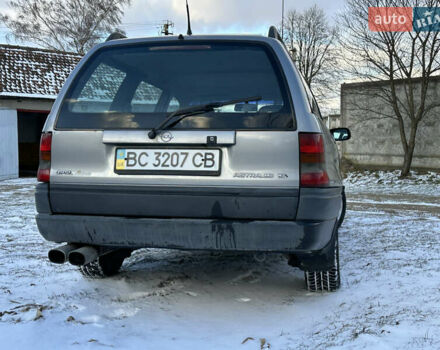 Серый Опель Астра, объемом двигателя 1.6 л и пробегом 295 тыс. км за 2350 $, фото 14 на Automoto.ua