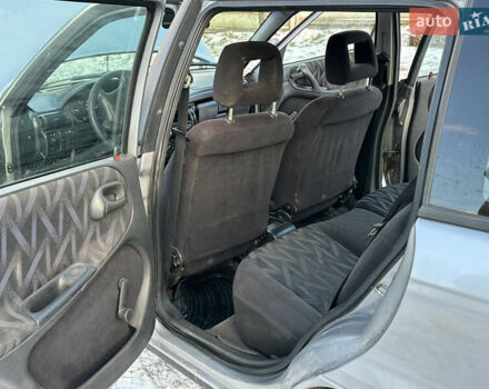 Серый Опель Астра, объемом двигателя 1.6 л и пробегом 295 тыс. км за 2350 $, фото 28 на Automoto.ua