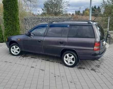 Сірий Опель Астра, об'ємом двигуна 1.6 л та пробігом 400 тис. км за 1600 $, фото 2 на Automoto.ua