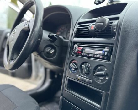 Серый Опель Астра, объемом двигателя 1.7 л и пробегом 275 тыс. км за 2199 $, фото 13 на Automoto.ua