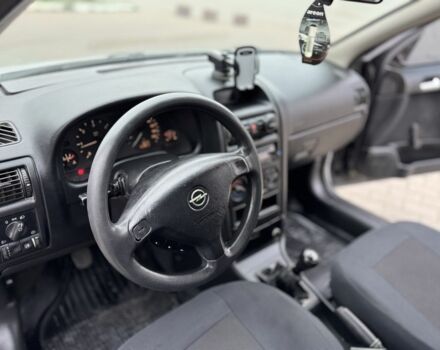 Серый Опель Астра, объемом двигателя 1.7 л и пробегом 275 тыс. км за 2199 $, фото 3 на Automoto.ua