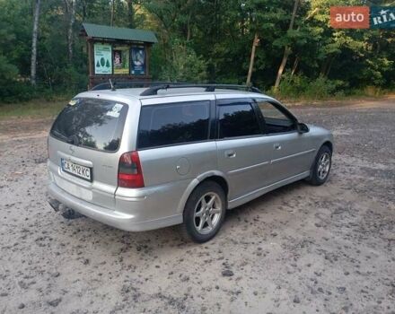 Серый Опель Астра, объемом двигателя 1.8 л и пробегом 260 тыс. км за 2650 $, фото 5 на Automoto.ua