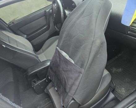 Серый Опель Астра, объемом двигателя 1.7 л и пробегом 324 тыс. км за 3500 $, фото 3 на Automoto.ua