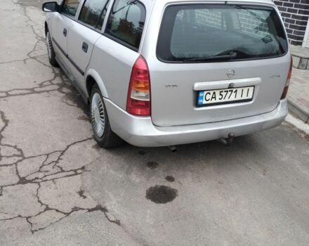 Серый Опель Астра, объемом двигателя 1.4 л и пробегом 250 тыс. км за 2399 $, фото 2 на Automoto.ua