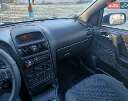 Серый Опель Астра, объемом двигателя 1.6 л и пробегом 216 тыс. км за 3200 $, фото 18 на Automoto.ua