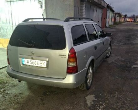 Сірий Опель Астра, об'ємом двигуна 2 л та пробігом 375 тис. км за 3500 $, фото 2 на Automoto.ua