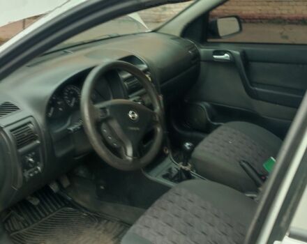 Серый Опель Астра, объемом двигателя 2 л и пробегом 400 тыс. км за 1312 $, фото 5 на Automoto.ua